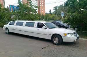 Аренда Lincoln Town Car Limousine в Ростове-на-Дону